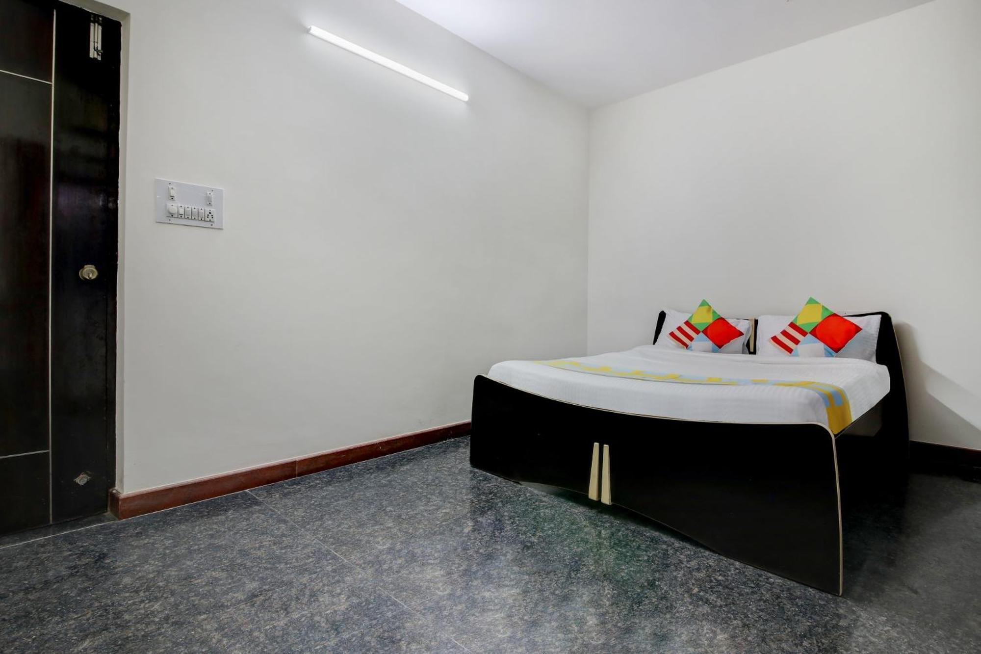 Home 78429 Peaceful Stay Yelahanka Exteriör bild